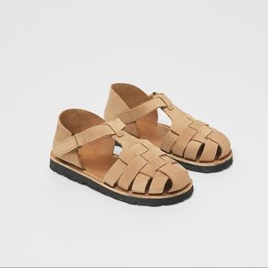 • Zara • Leather Fisherman Sandals